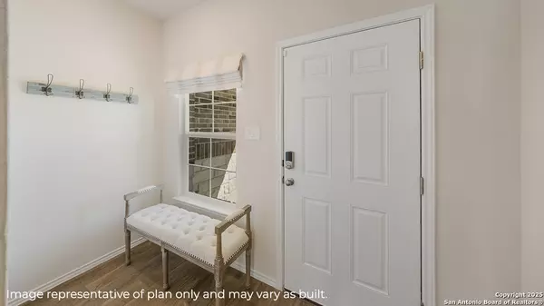 San Antonio, TX 78245,5857 Hartley Home