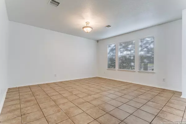 Live Oak, TX 78233-7236,11231 FOREST PASS CT