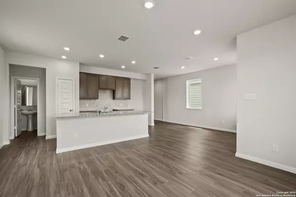 San Antonio, TX 78245,4255 Ametrine Way