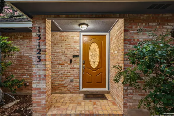 San Antonio, TX 78230,13123 Hunters Spring