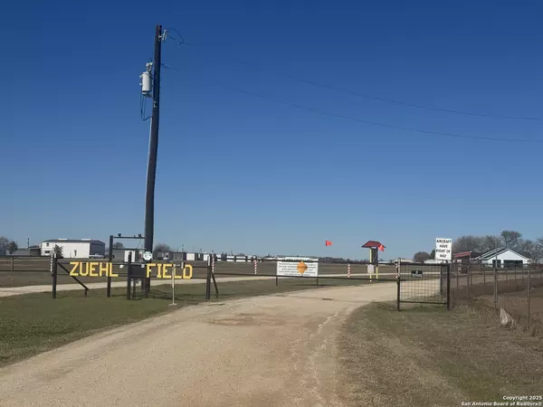 236 Vagabond, Marion, TX 78124