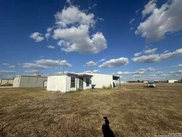 Marion, TX 78124,236 Vagabond