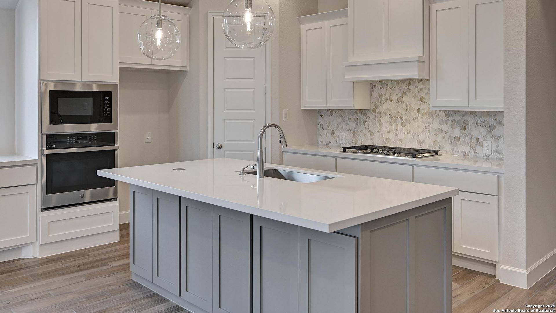 Boerne, TX 78006,146 Olmos Creek
