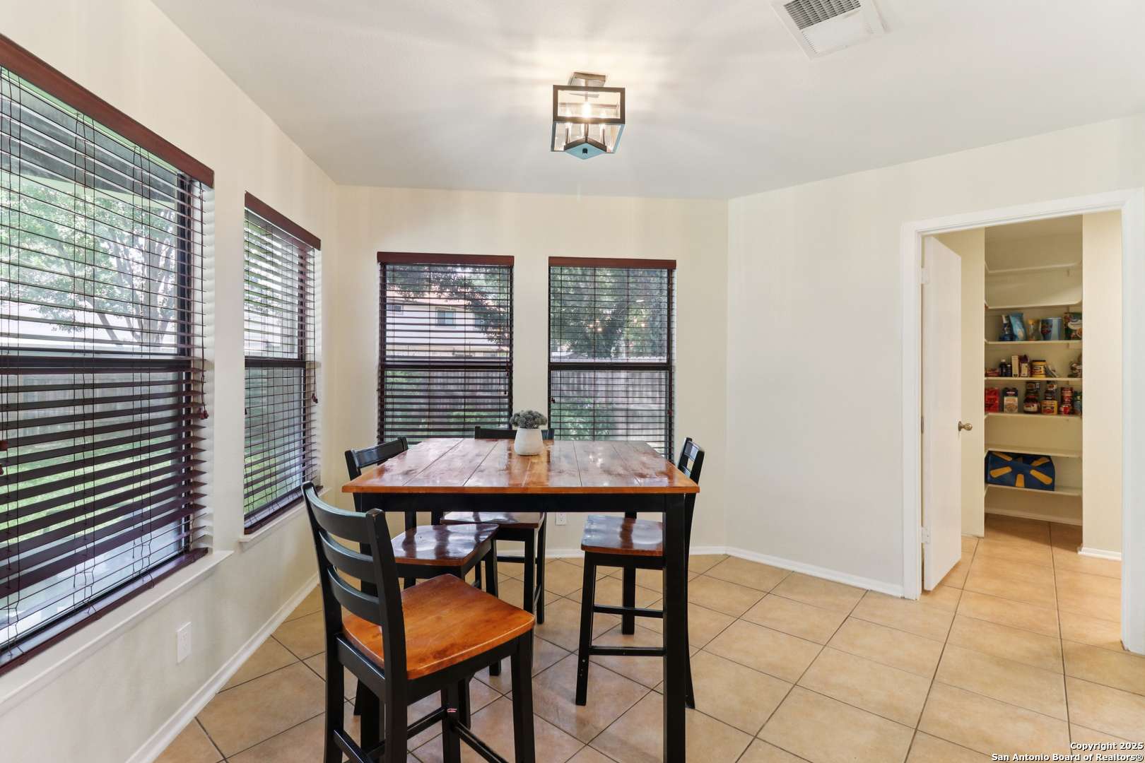 San Antonio, TX 78250-3141,7351 Lazy Trails