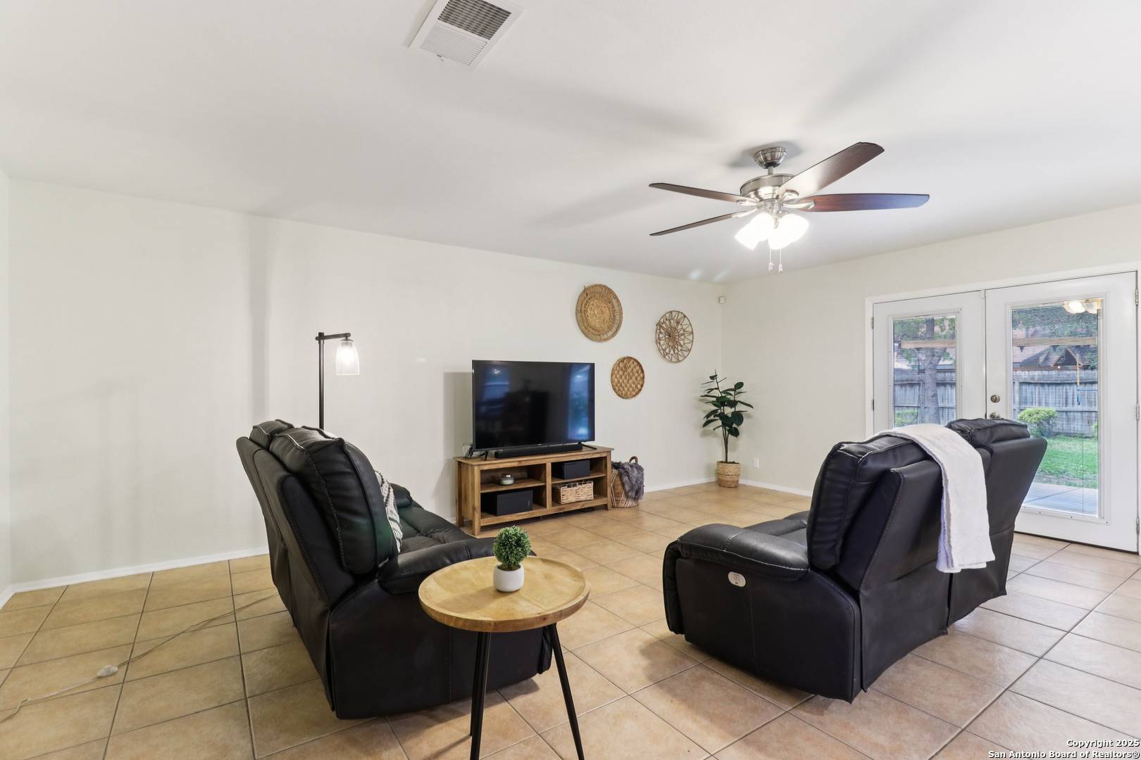 San Antonio, TX 78250-3141,7351 Lazy Trails