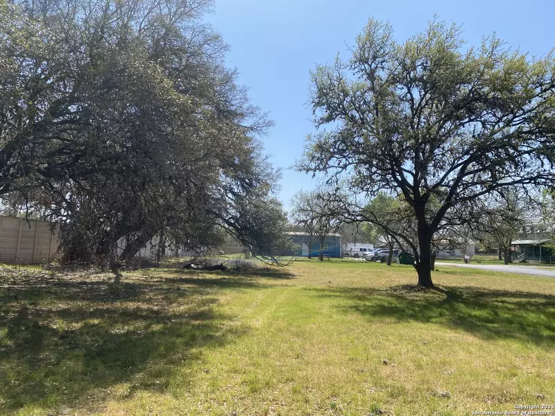 29164 Noll Rd, Fair Oaks Ranch, TX 78015