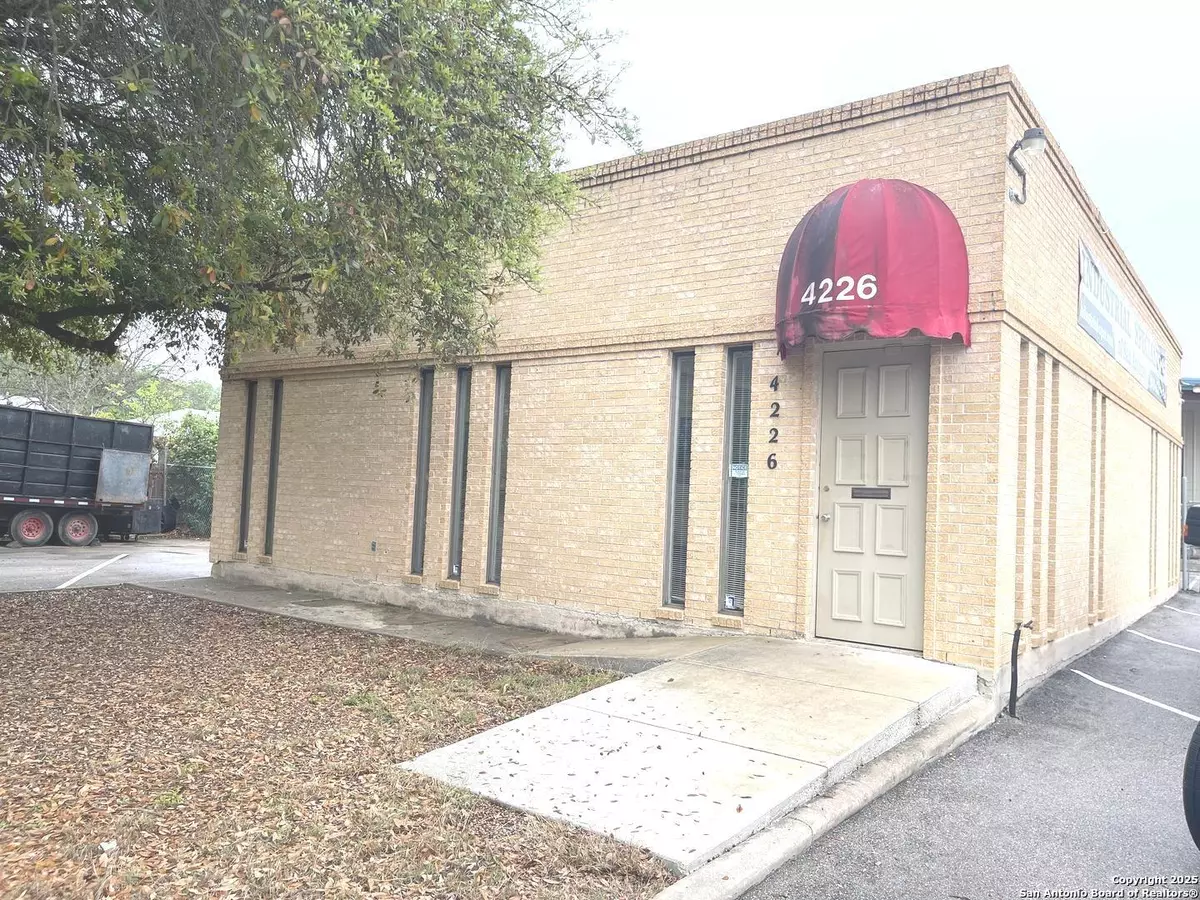 San Antonio, TX 78217,4300 SUNSHADOW ST