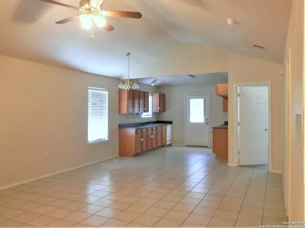 New Braunfels, TX 78130,1030 Helen
