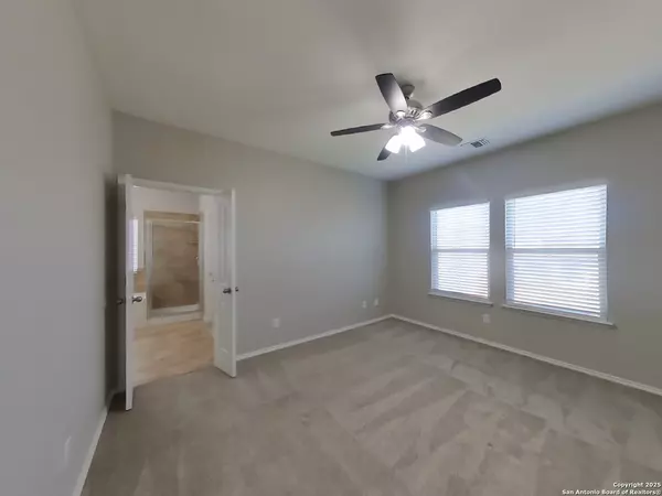 Converse, TX 78109,9123 Hogarten