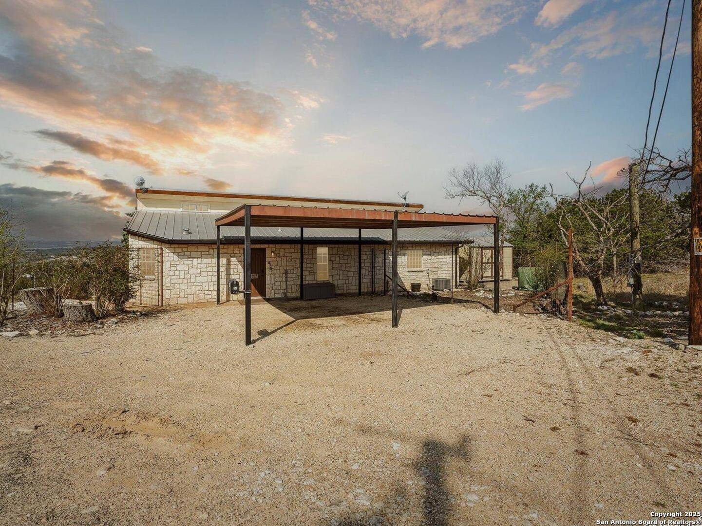 Kerrville, TX 78028,114 Solar Hill