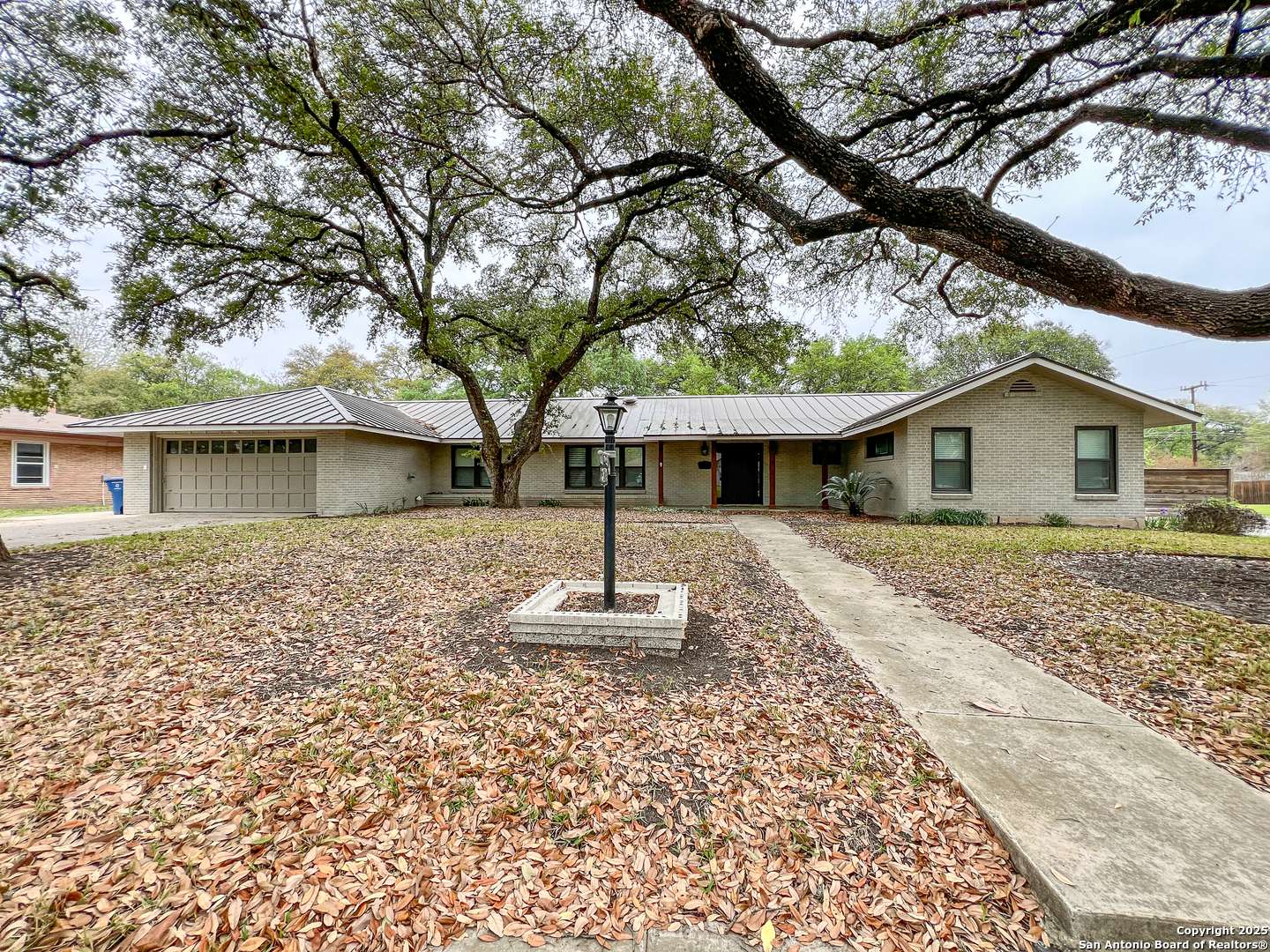 219 Laramie, San Antonio, TX 78209