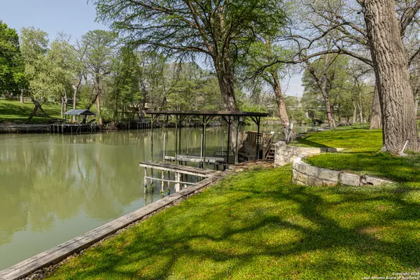 Mcqueeney, TX 78123,242 Rosewood Trl