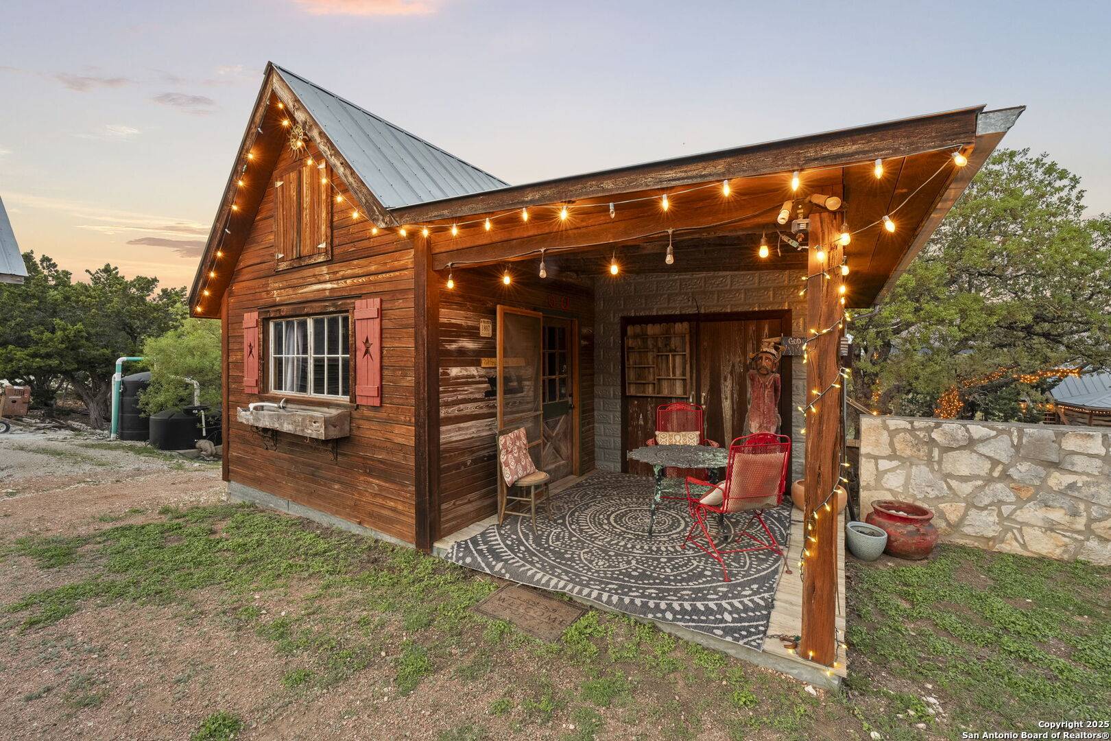 Comfort, TX 78013,110 Apacheria Pass