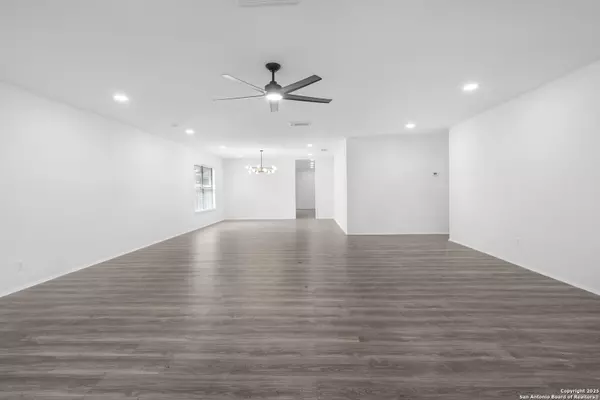 Schertz, TX 78154,3909 DAVENPORT