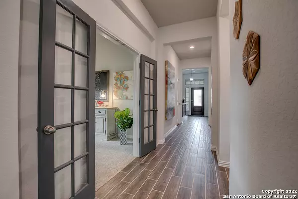 New Braunfels, TX 78132,5512 Waypond