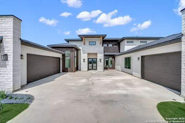 San Antonio, TX 78260,303 Pleasant Knoll