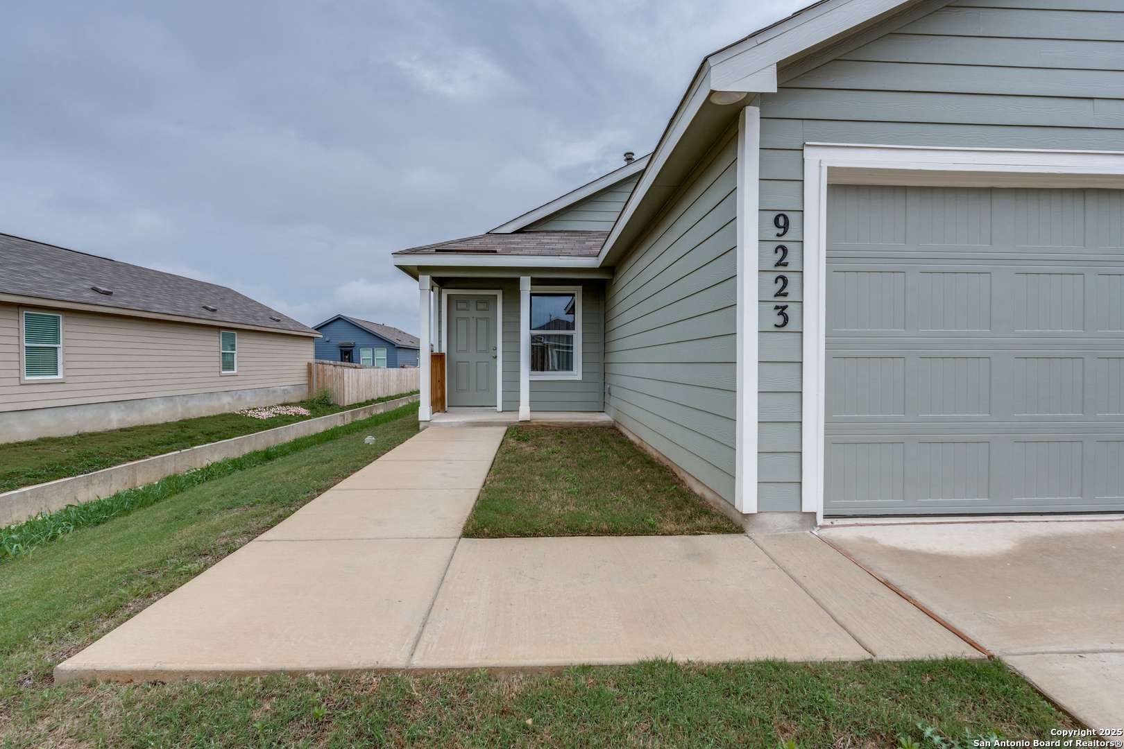 Seguin, TX 78155,9223 Honey Mesquite