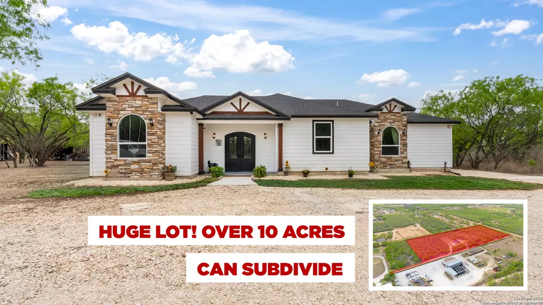 4493 SMITH RD, Von Ormy, TX 78073