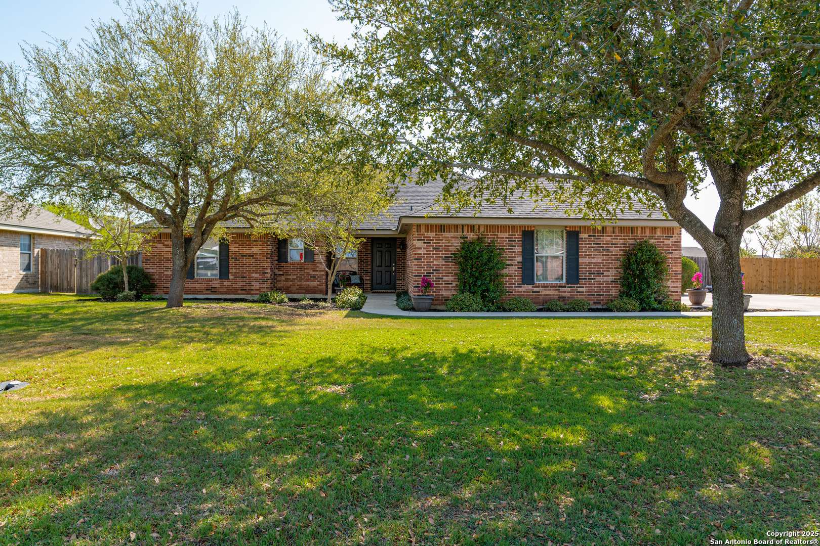 Seguin, TX 78155,115 Castle Breeze