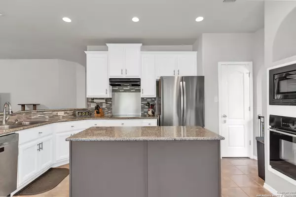 San Antonio, TX 78255-9521,24710 Cloudy Crk