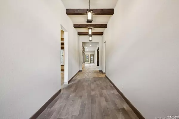 Blanco, TX 78606,114 C Chisholm