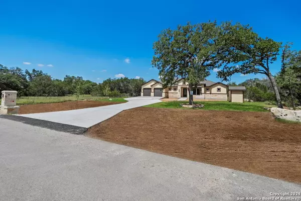 Spring Branch, TX 78070,1490 MISTY LN