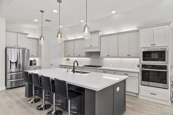 San Antonio, TX 78255,9024 Beacon Ridge