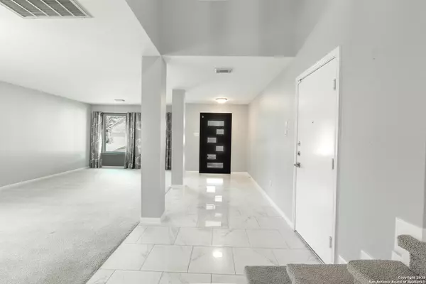 Cibolo, TX 78108,121 Valona