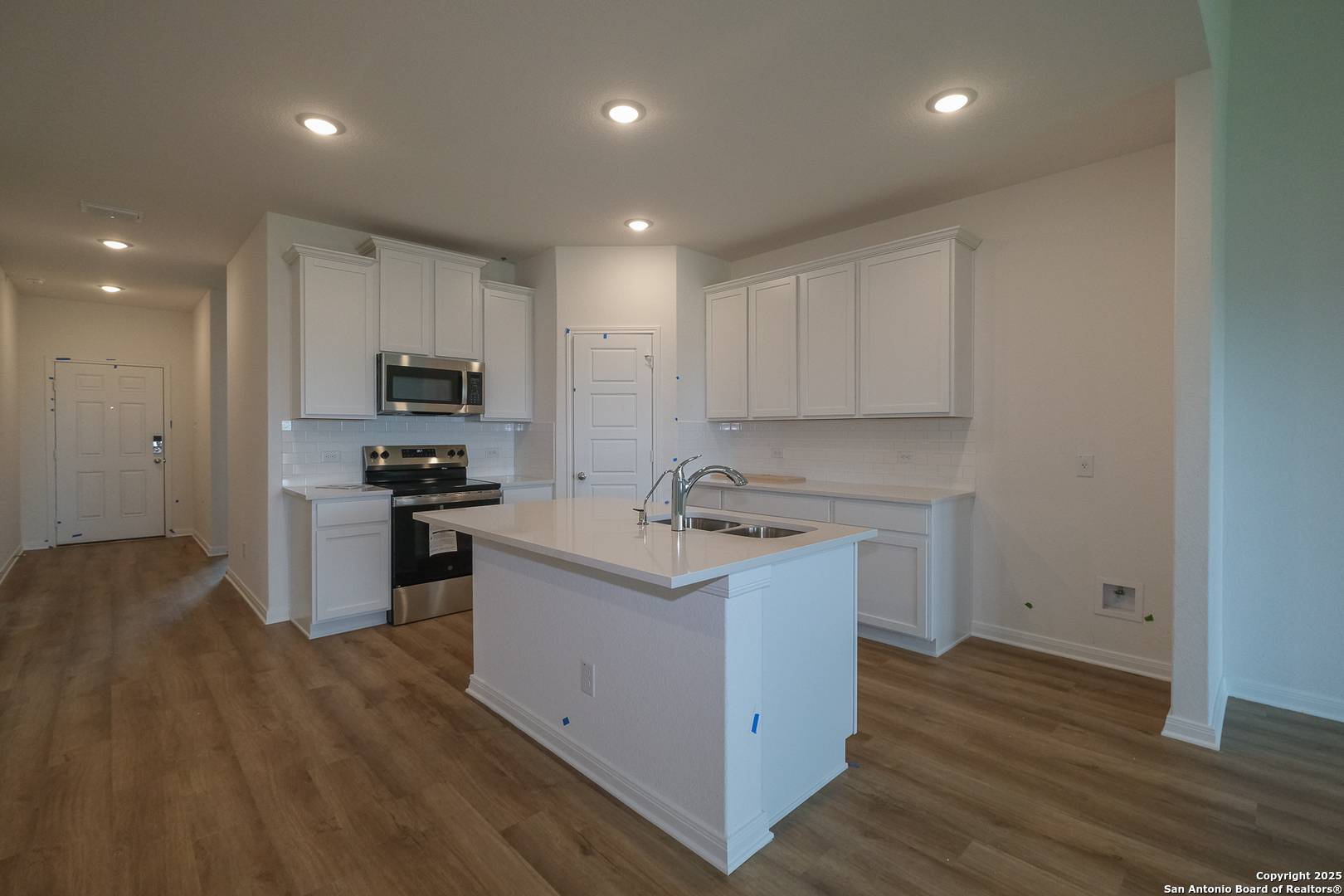 New Braunfels, TX 78130,1616 Golden Wheat