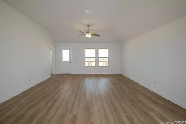 San Antonio, TX 78245,6215 Persimmon Lake