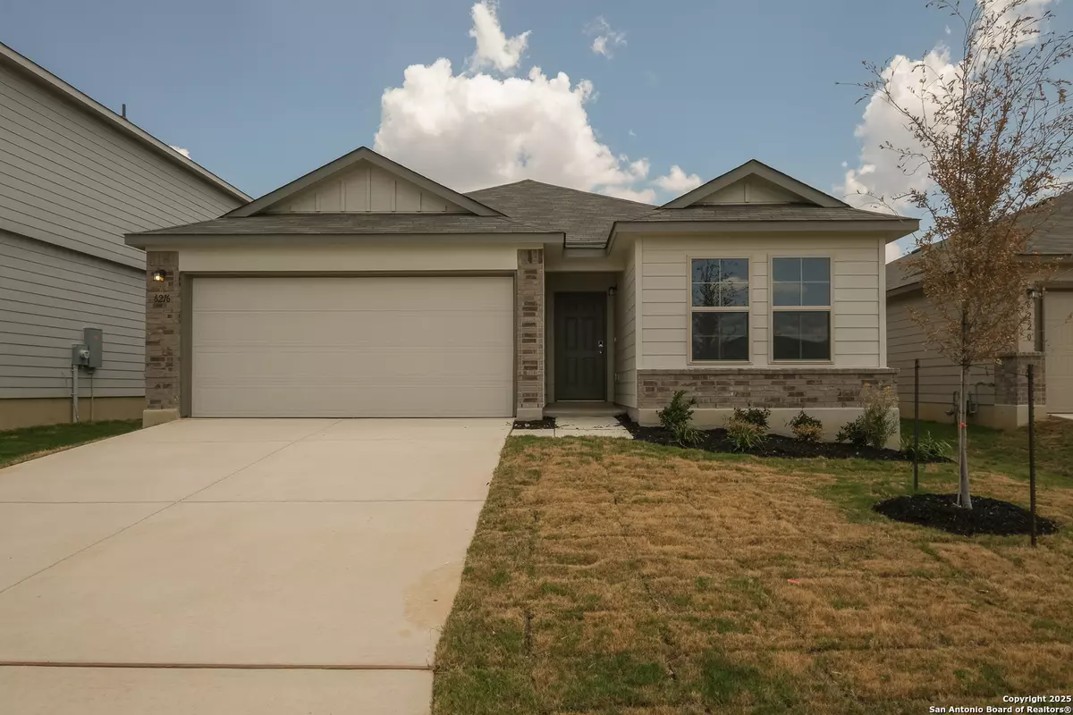San Antonio, TX 78245,6216 Persimmon Lake