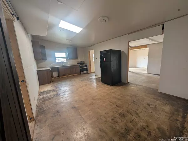 Universal City, TX 78148,104 Circle