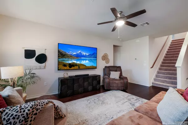 San Antonio, TX 78266,5714 Willow Creek