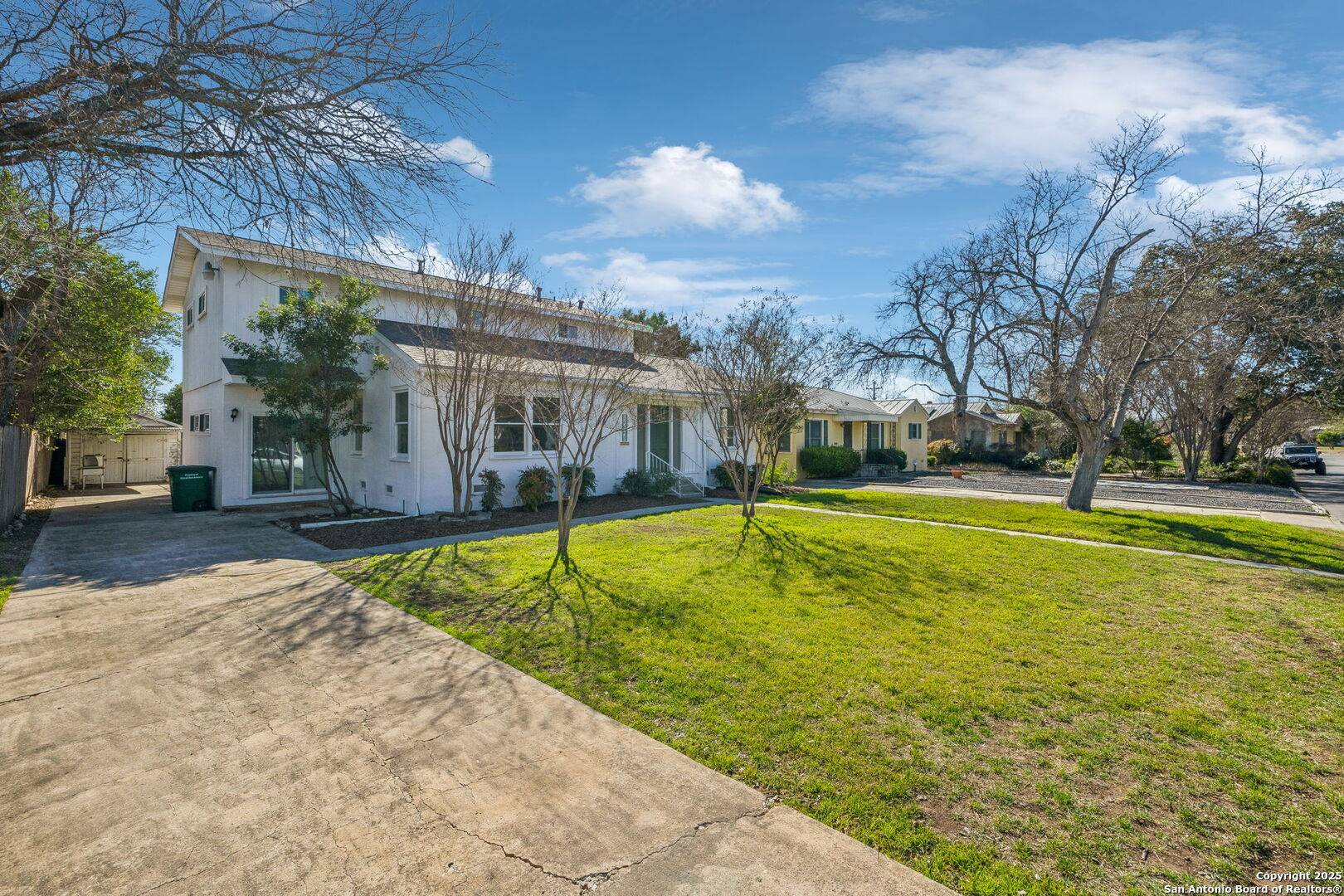 San Antonio, TX 78201,2334 Huisache