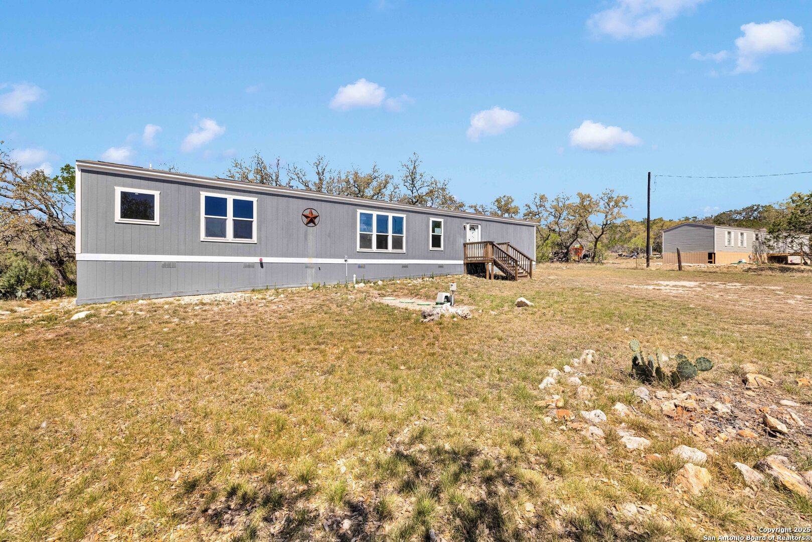 Hondo, TX 78861,198 County Road 2470