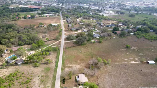 La Vernia, TX 78121,515 Dry Hollow