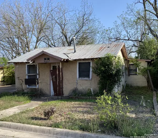 1503 12th, Hondo, TX 78861