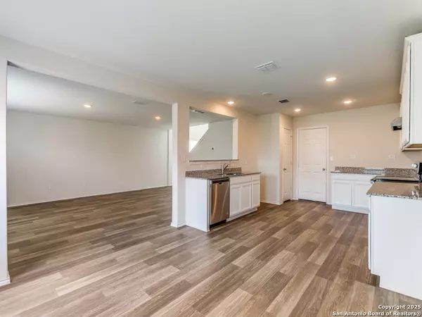 San Antonio, TX 78218,5918 Arcturus