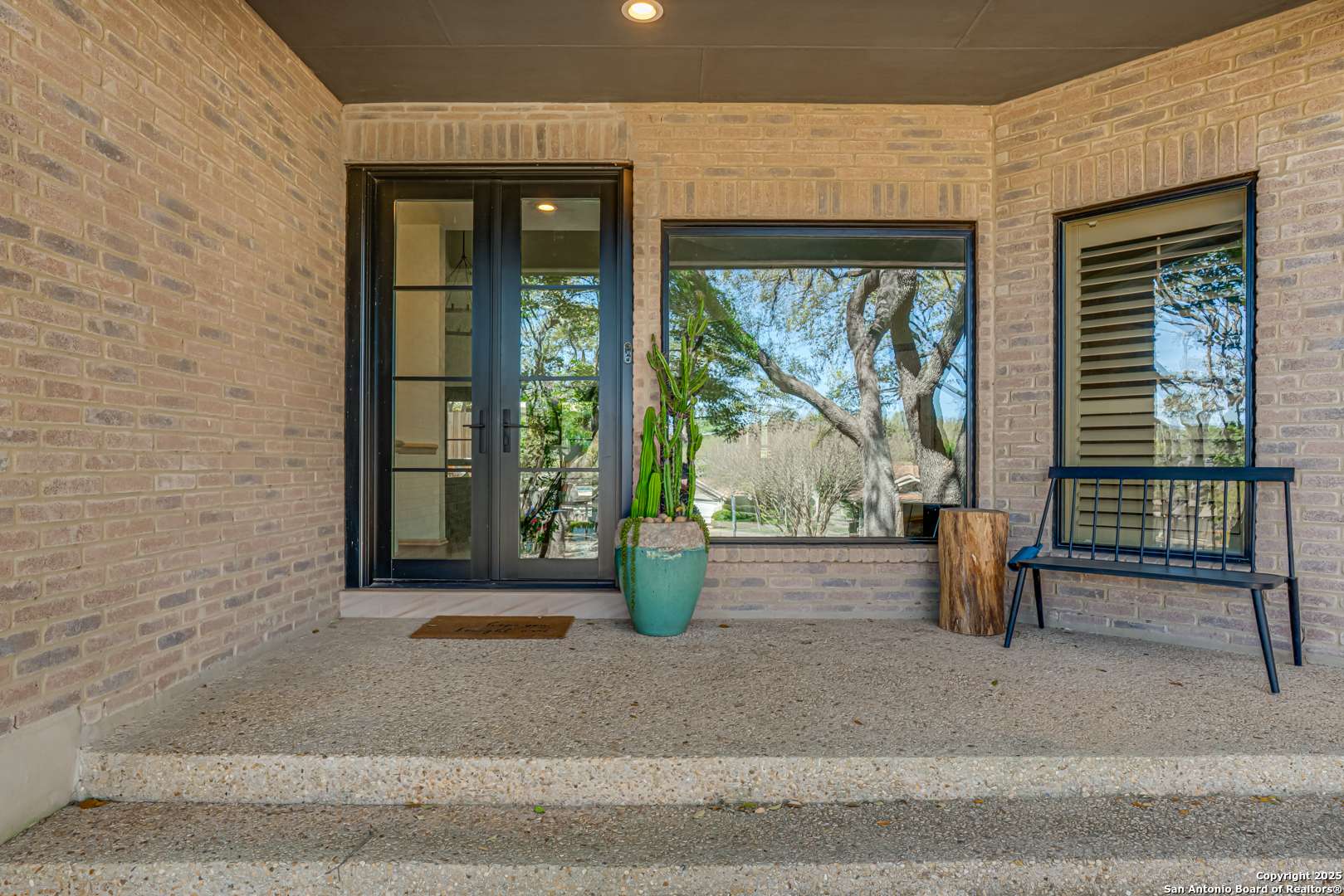 San Antonio, TX 78230,3669 Hunters Cliff