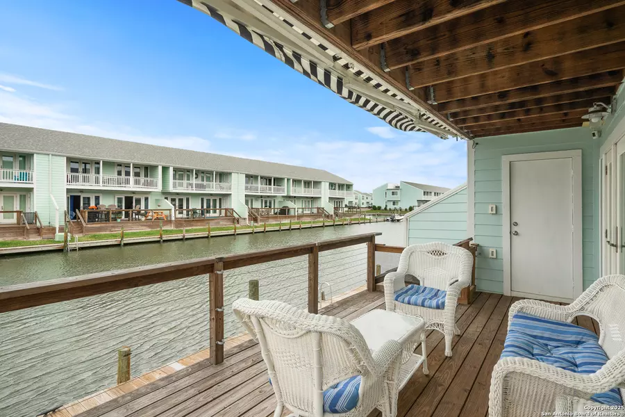 706 Lauderdale UNIT 706, Rockport, TX 78382