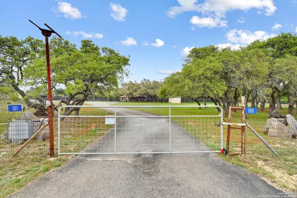 Blanco, TX 78606,100 Cherokee Ln