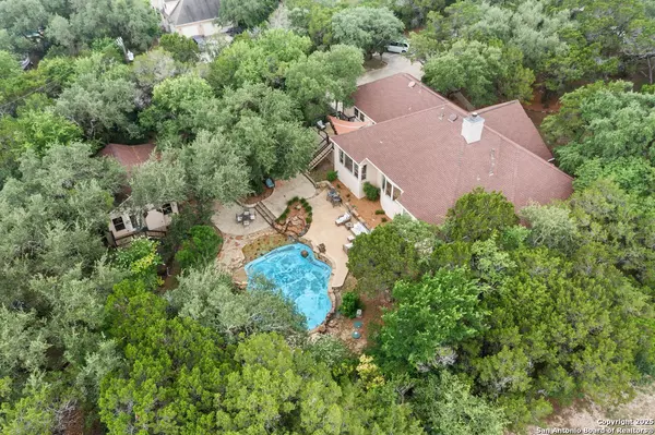 15610 CHINQUAPIN, Helotes, TX 78023