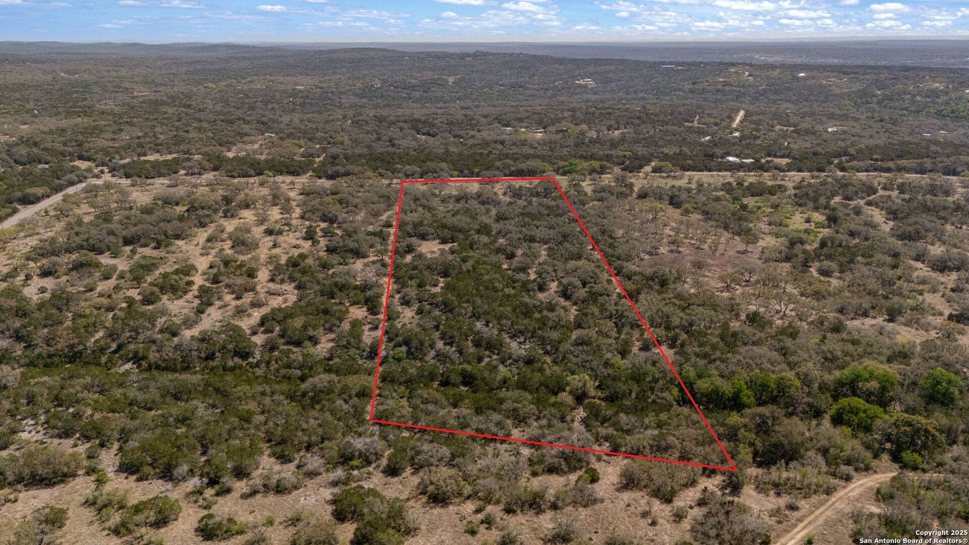 1617 County Road 241, Hondo, TX 78861