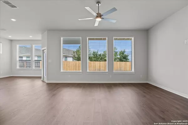 New Braunfels, TX 78130,1891 Esplanade