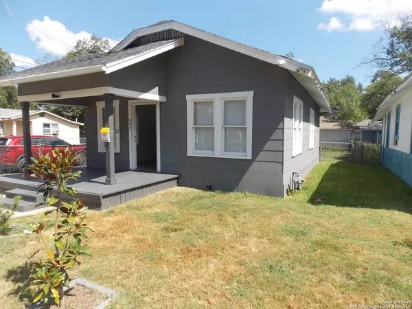557 Barrett, San Antonio, TX 78225