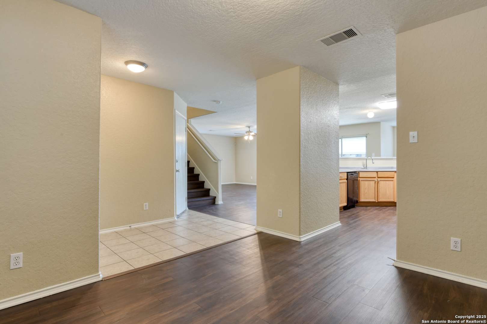 San Antonio, TX 78251,9206 Laguna Falls