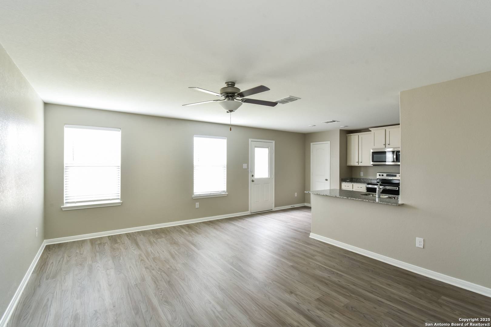 San Antonio, TX 78222,3235 Begonia
