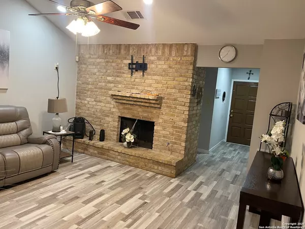 San Antonio, TX 78254,8530 Pendragon