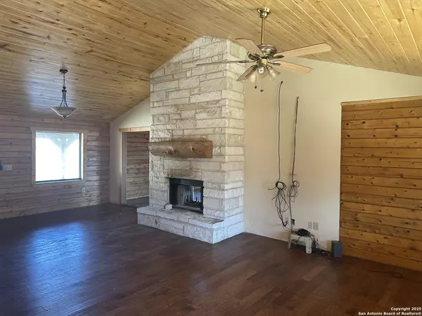 Seguin, TX 78155,4500 Hickory Forrest