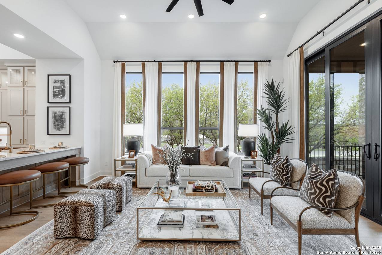 Boerne, TX 78006,309 Barton